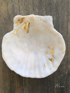 Golden seashell